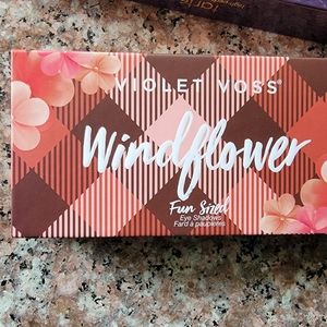 Violet Voss Windflower fun sized eyeshadow palette